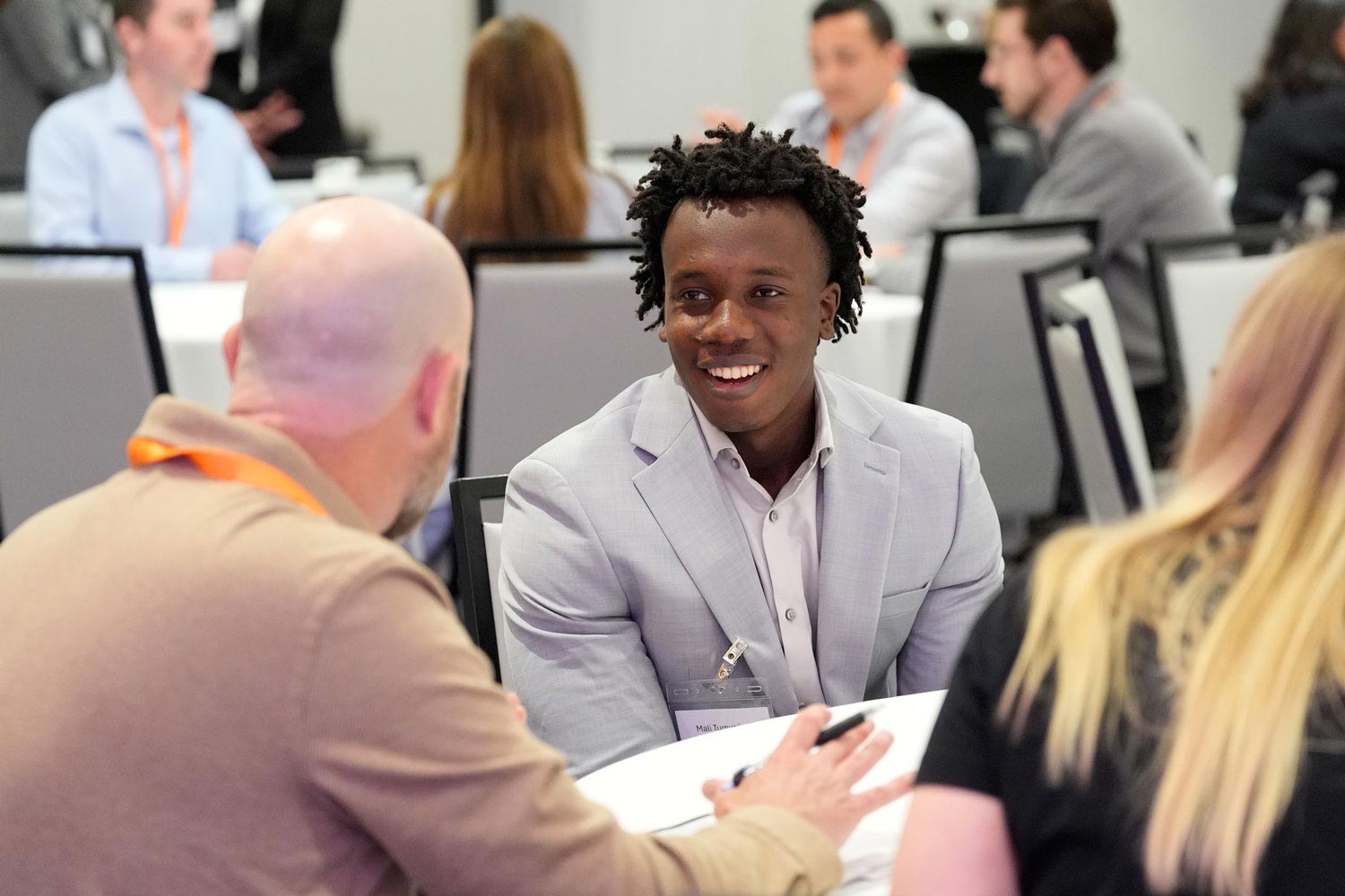 A business recruiter speaks with a University of Tennessee supply chain management student at the Supply Chain Forum.